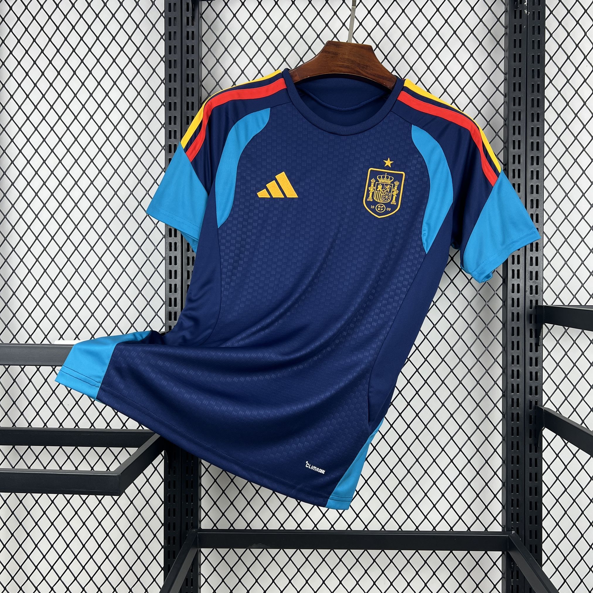 Camisa Espanha pré-match II 26